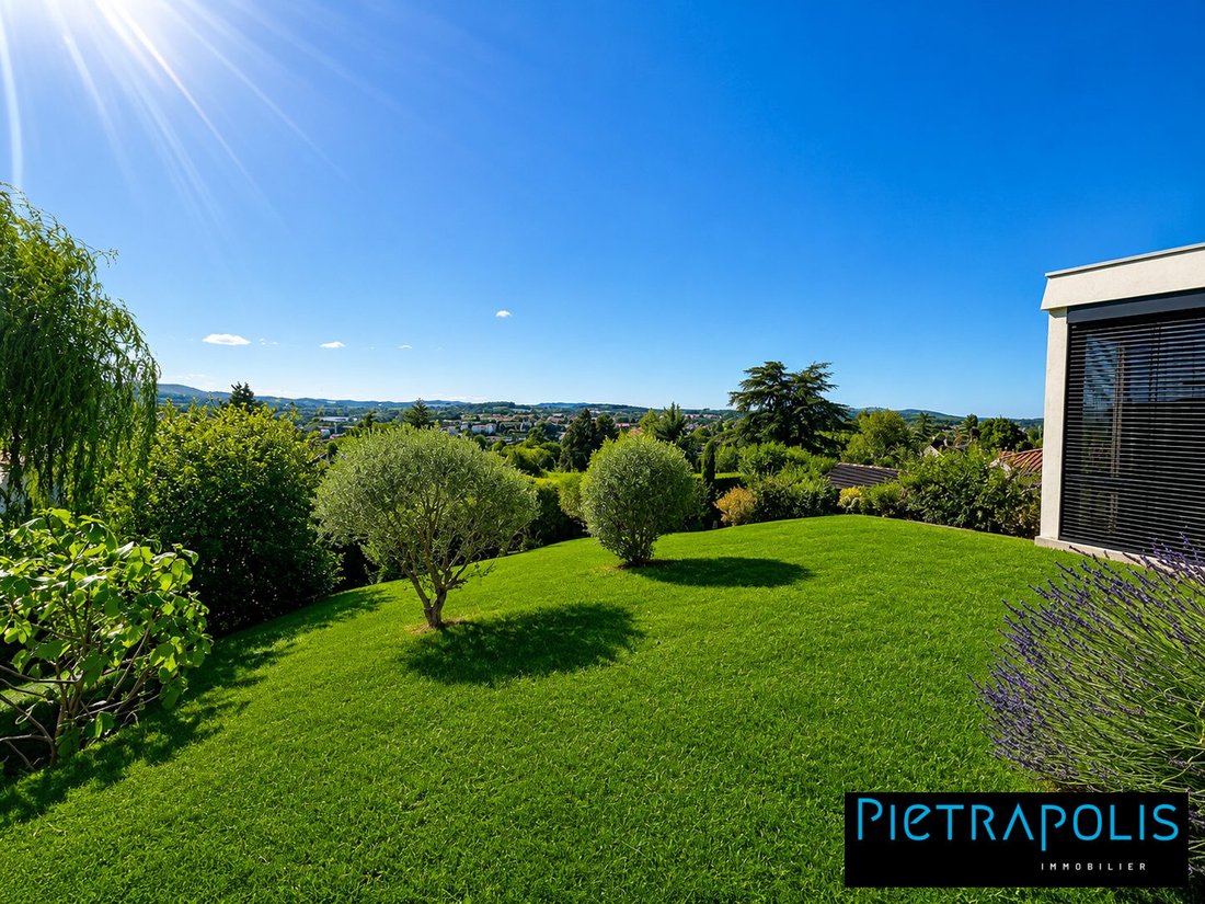 Villa in Eveux, Auvergne-Rhône-Alpes, France 2 - 18385092