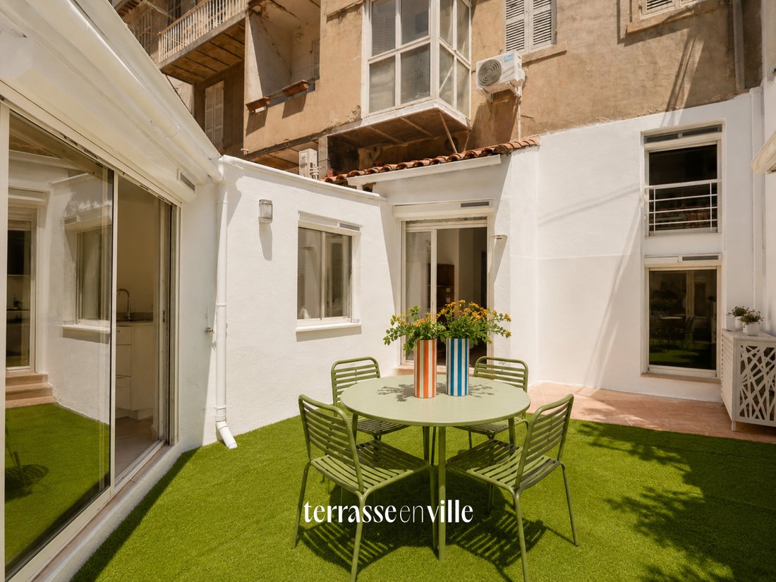 Appartement à Castellane, 6e Arrondissement, Marseille 1 - 18379726