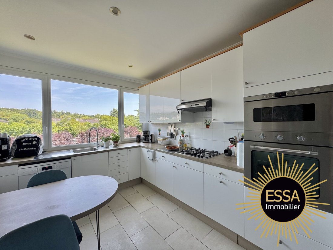 Apartment in Les Residences, Noisy-le-Roi, France 5 - 18385421