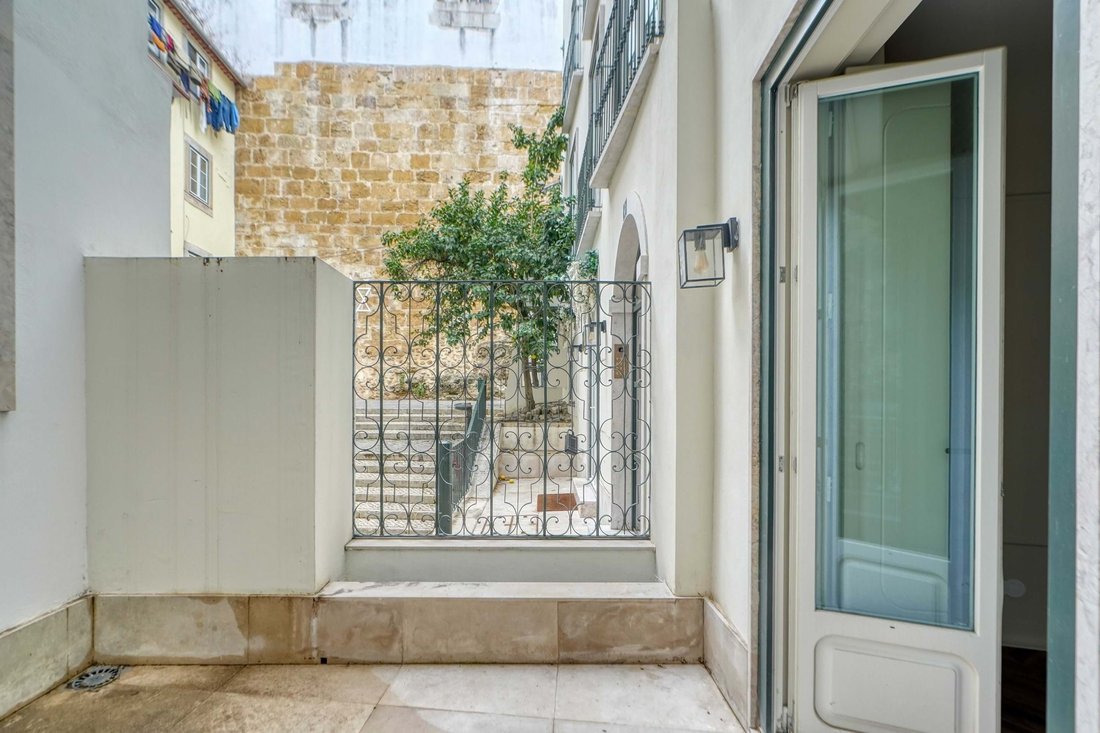 Apartment in Santa Maria Maior, Lisbon, Portugal 2 - 18380301