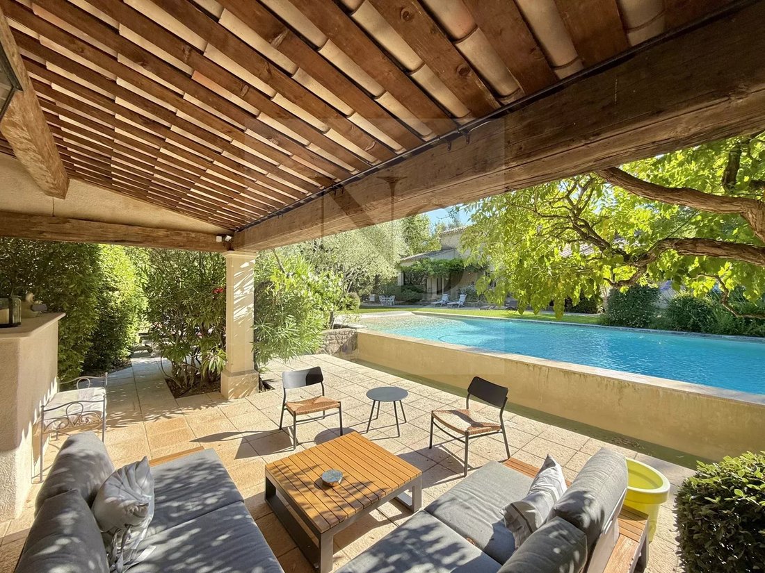 Villa in Saint-Marc-Jaumegarde, Provence-Alpes-Côte d'Azur, France 4 - 17236976