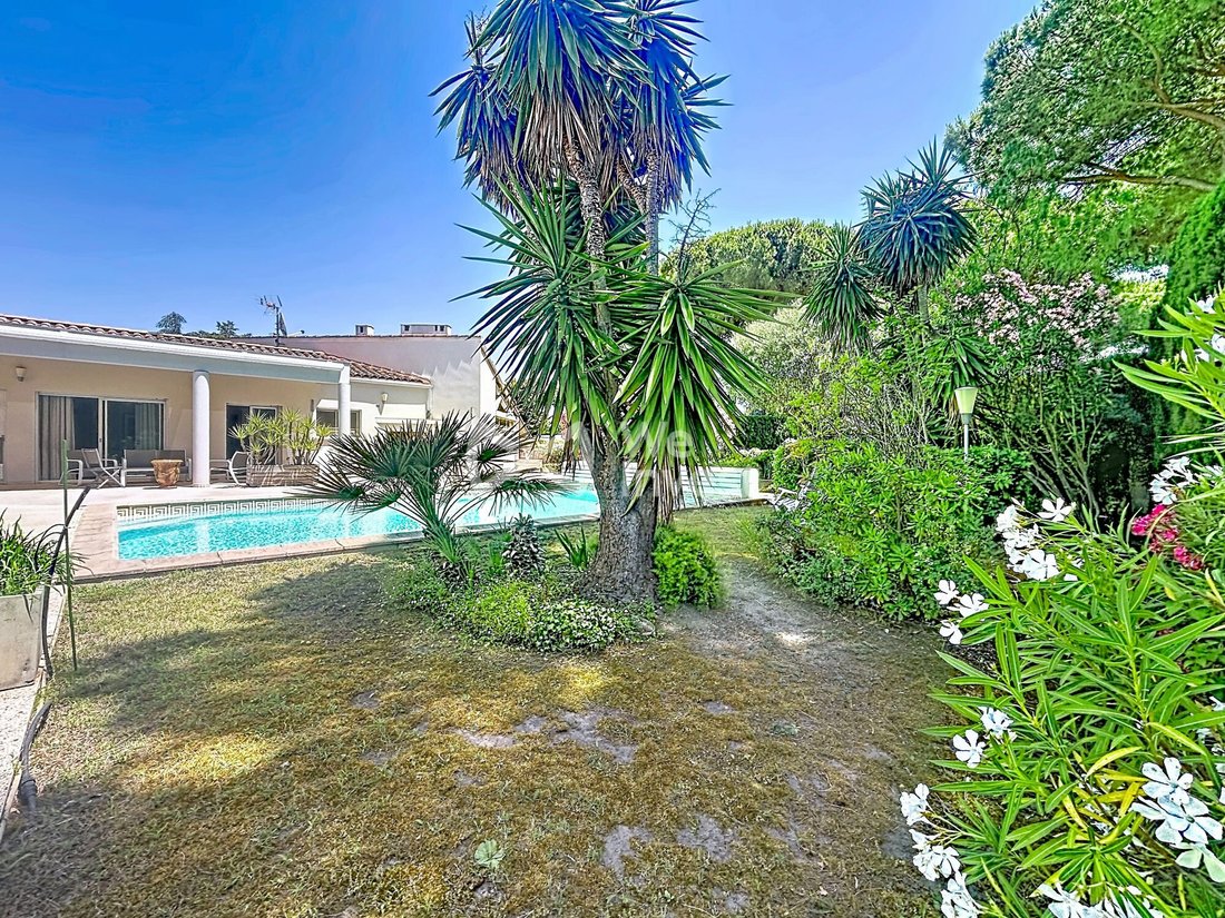Villa in Mauguio, Occitania, France 3 - 18385669