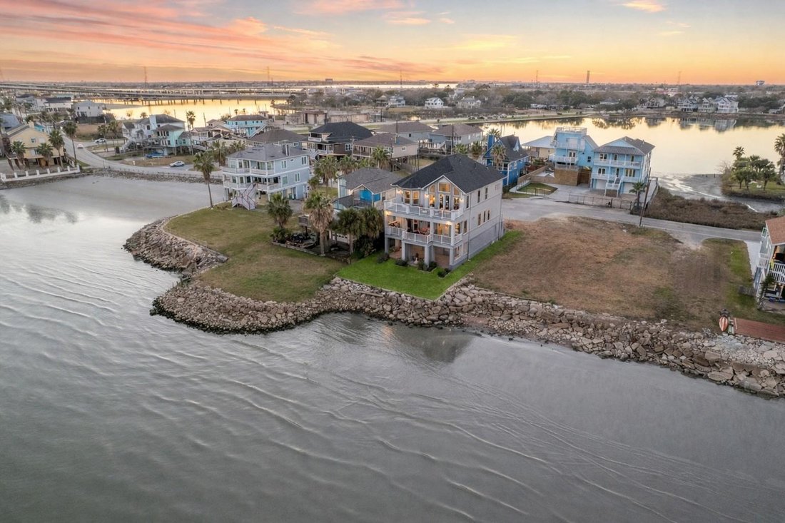 House in Seabrook, Texas, United States 5 - 18379993