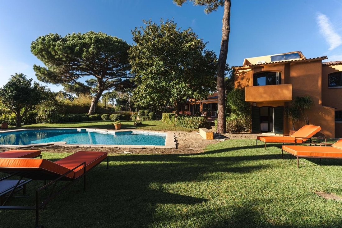 Villa in Cascais e Estoril, Lisbon, Portugal 1 - 18377385