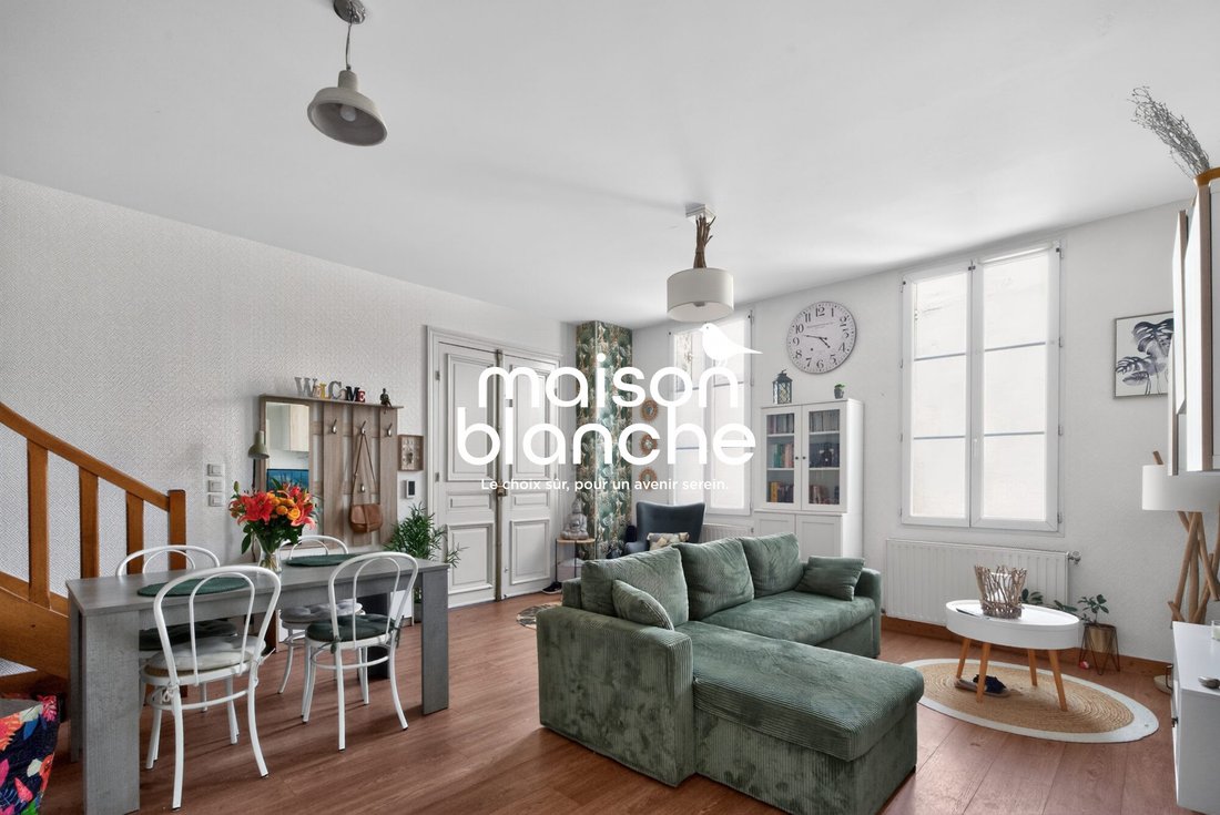 House in Lagrave-Le Bourg, Ambares-et-Lagrave, France 3 - 18385196