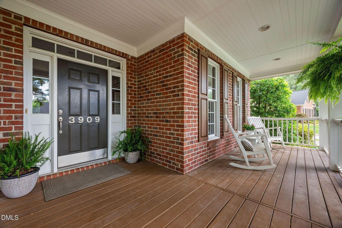 House in Apex, North Carolina, United States 4 - 18373367