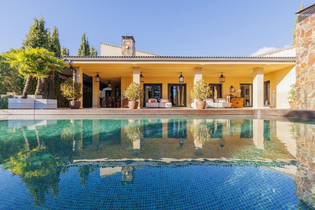 Villa in Torrelodones, Comunidad de Madrid, Spain 4 - 18373247