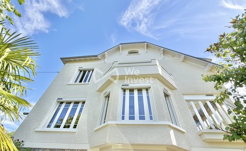 Haus in Mozac, Auvergne-Rhone-Alpen, Frankreich 1