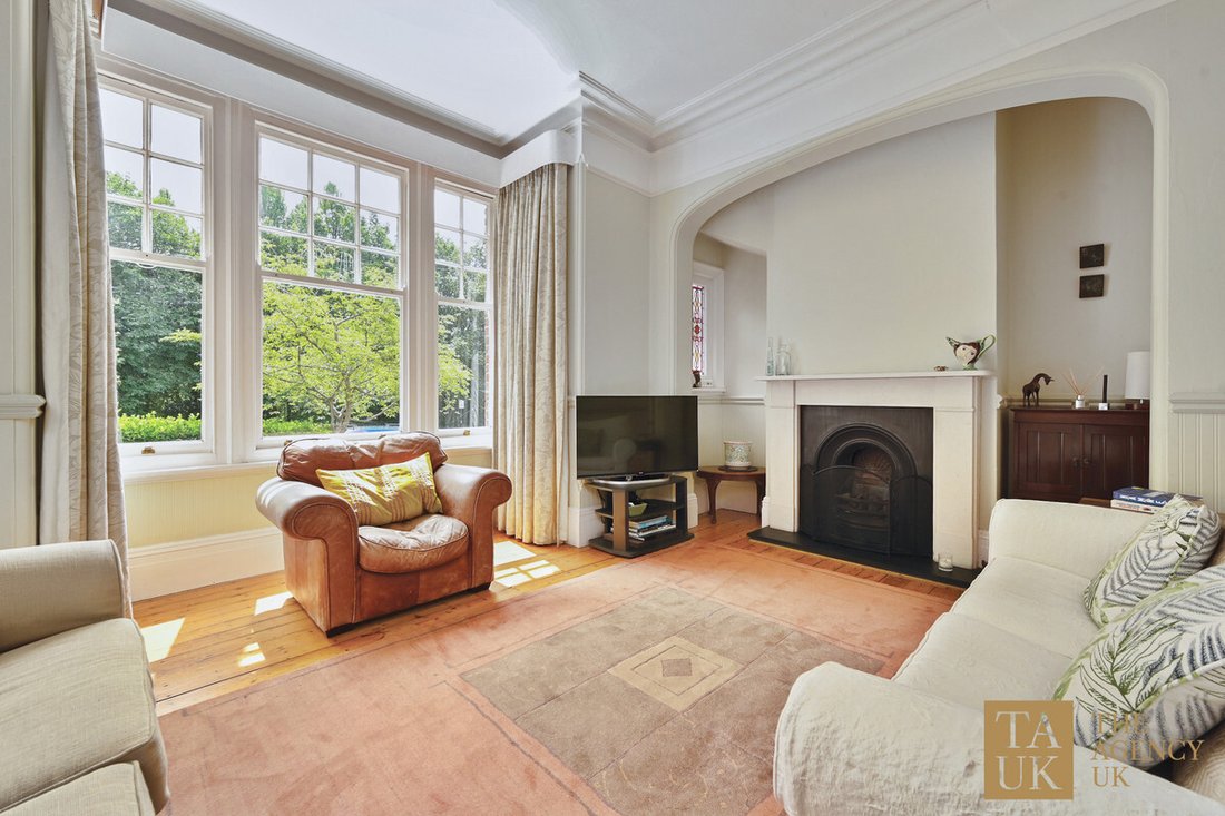 House in Kemptown, England 2 - 18382913