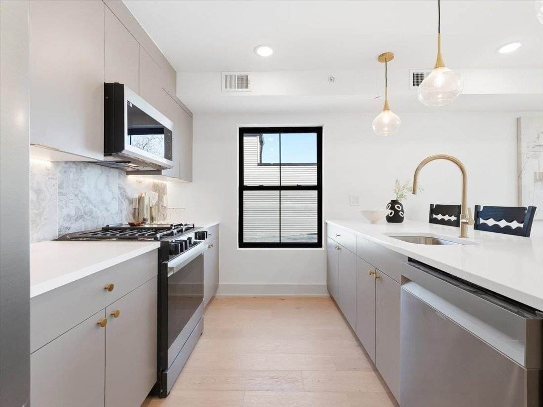 Condo in Jersey City, New Jersey, United States 5 - 18374440