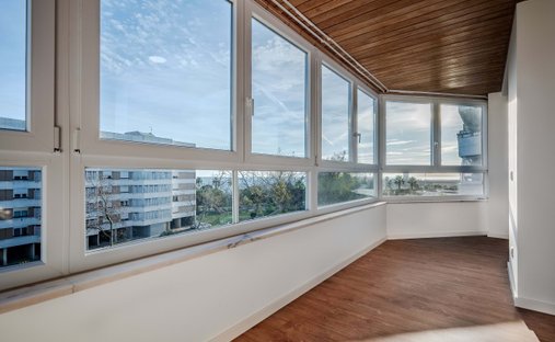Apartment in Oeiras e Sao Juliao da Barra, Paco de Arcos e Caxias, Lisbon, Portugal 1