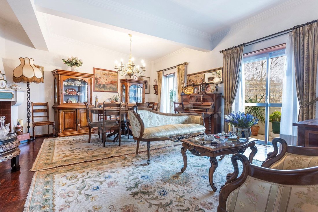 Apartment in Venteira, Lisbon, Portugal 1 - 18380770