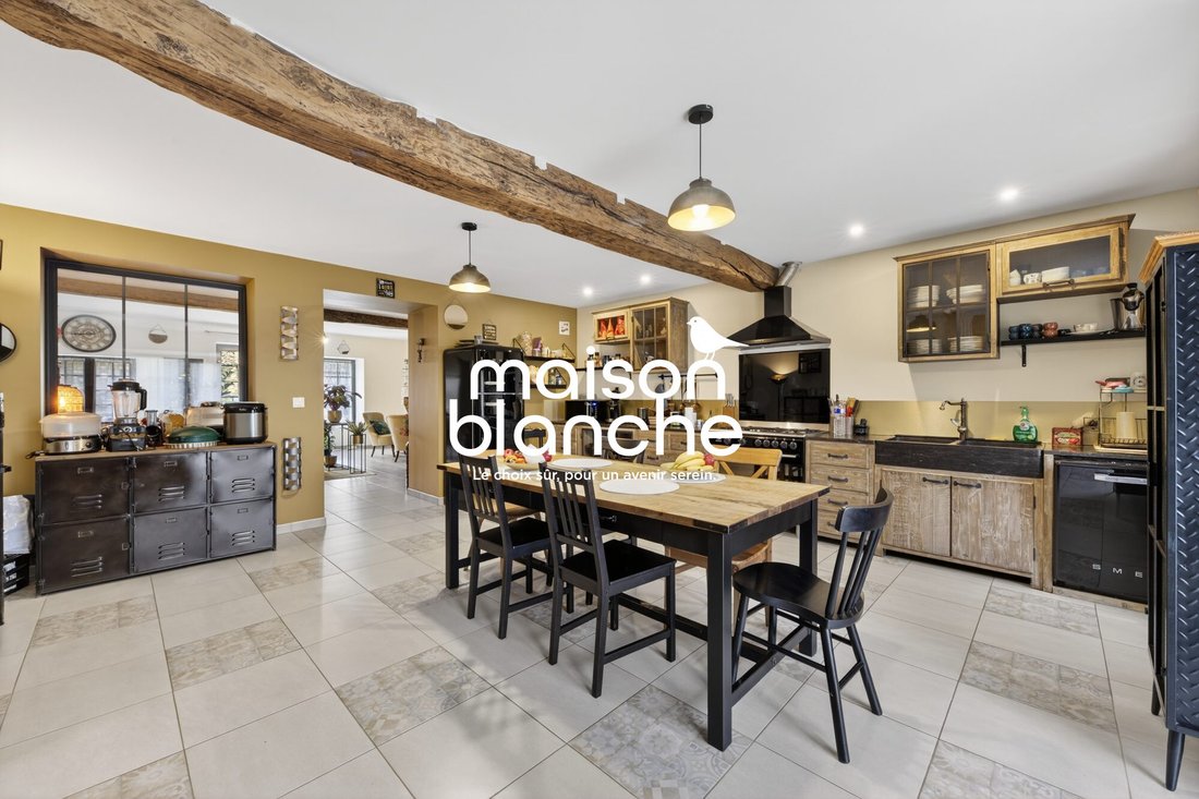 House in Saint-Philippe-d'Aiguilhe, Nouvelle-Aquitaine, France 5 - 17699951