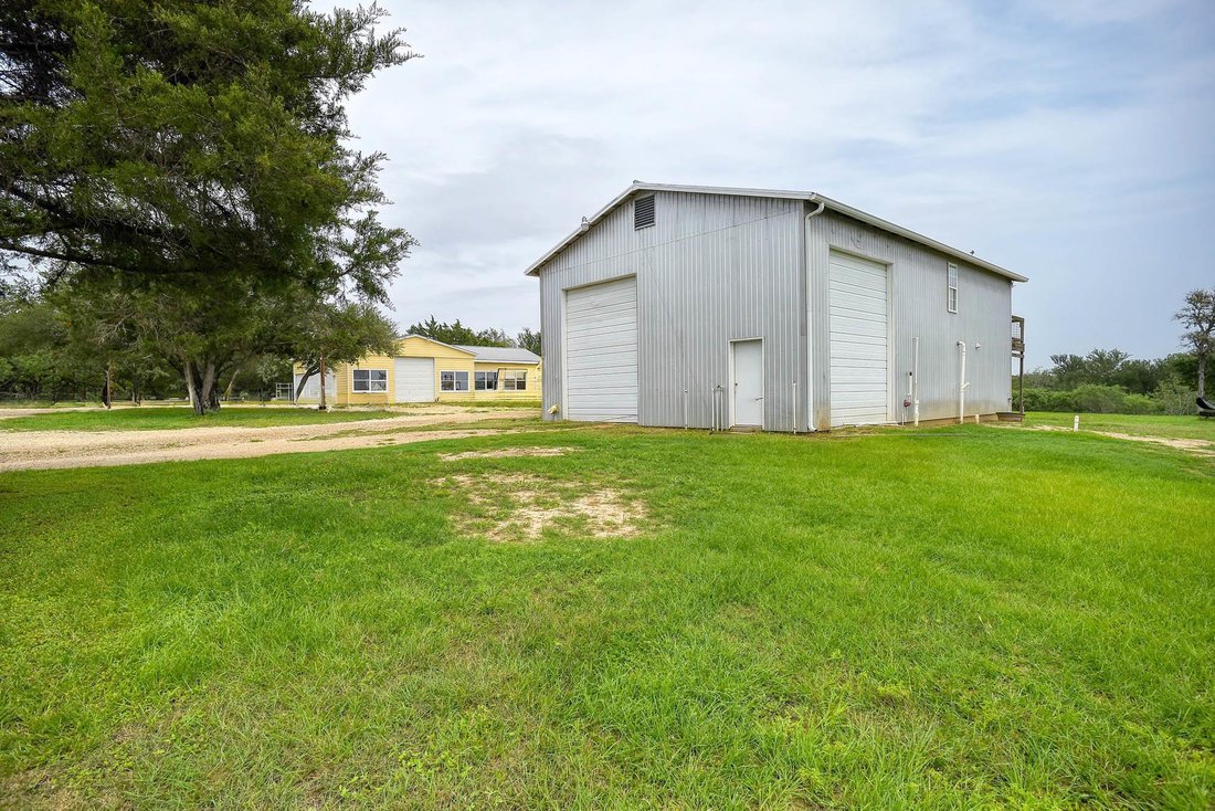House in Cedar Creek, Texas, United States 5 - 16588715