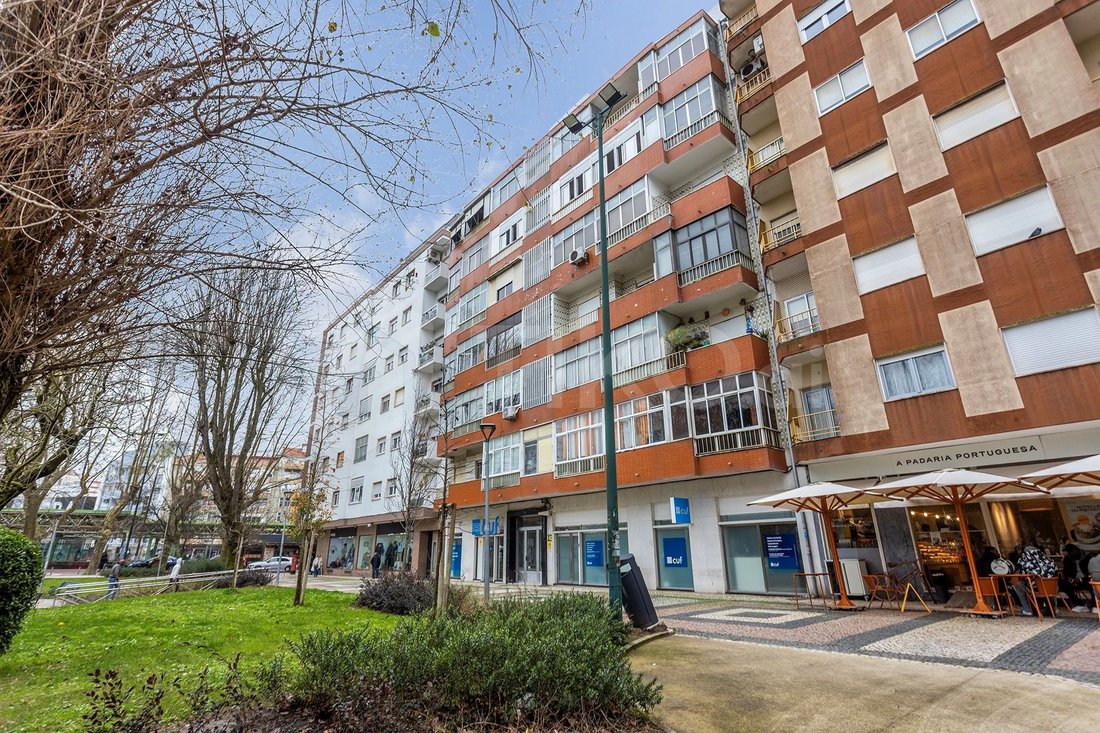 Apartment in Venteira, Lisbon, Portugal 2 - 18380770
