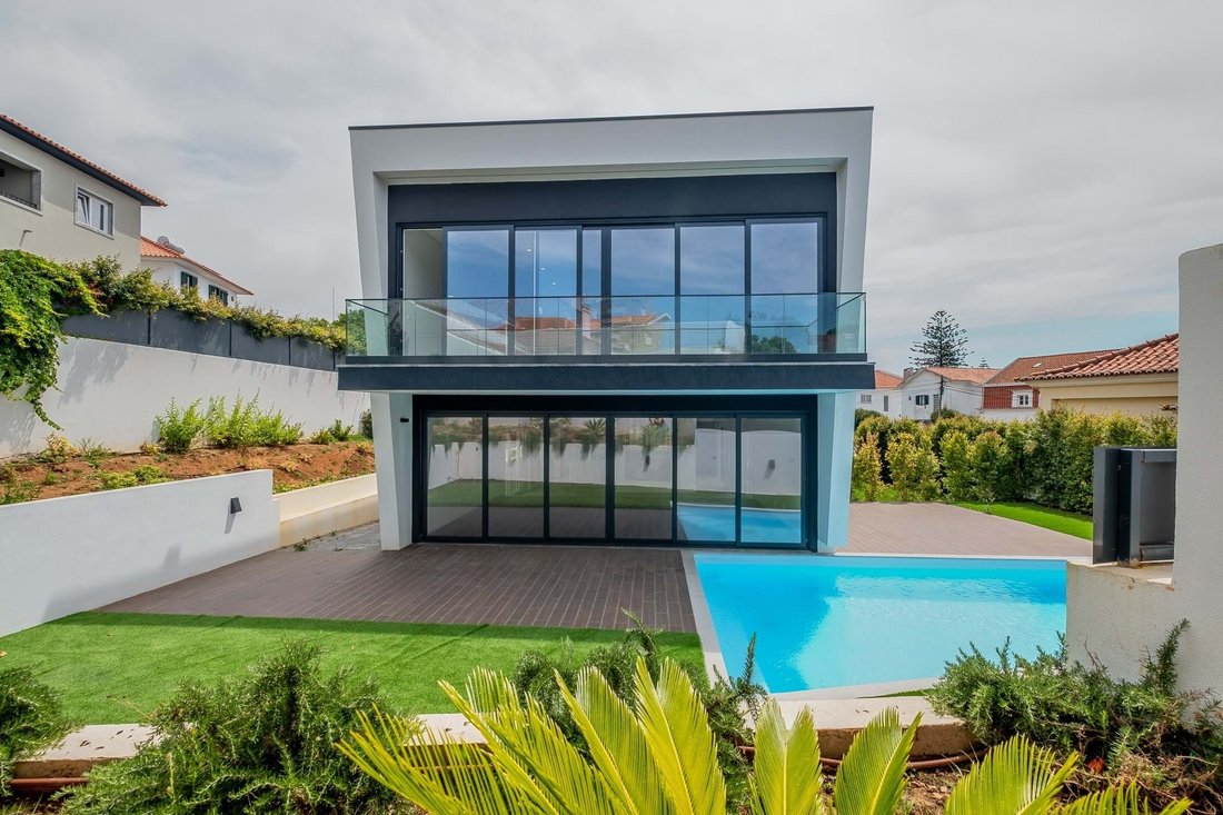 Villa in Parede, Lisbon, Portugal 1 - 18378716
