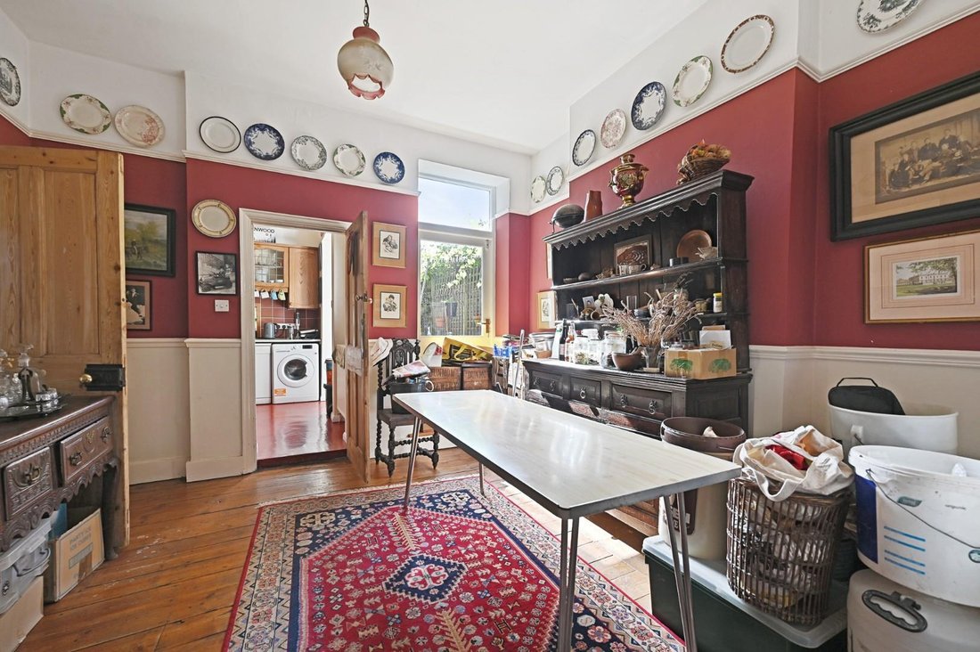House in West Acton, Ealing, England 4 - 18377682