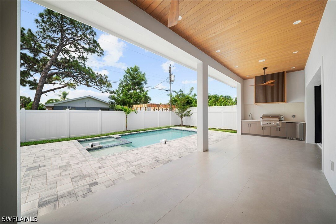 House in Naples, Florida, United States 3 - 16235656