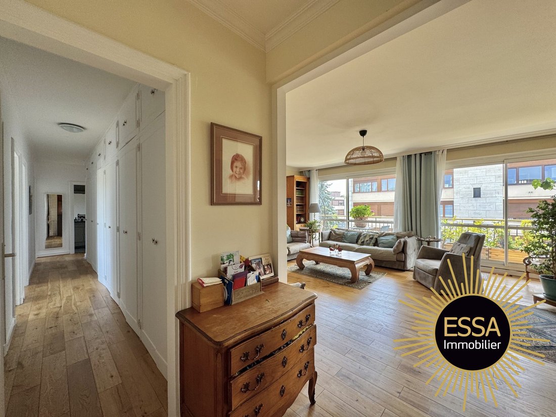 Apartment in Les Residences, Noisy-le-Roi, France 4 - 18385421