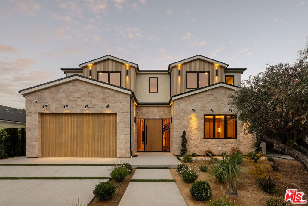 House in Los Angeles, California, United States 1 - 18377797