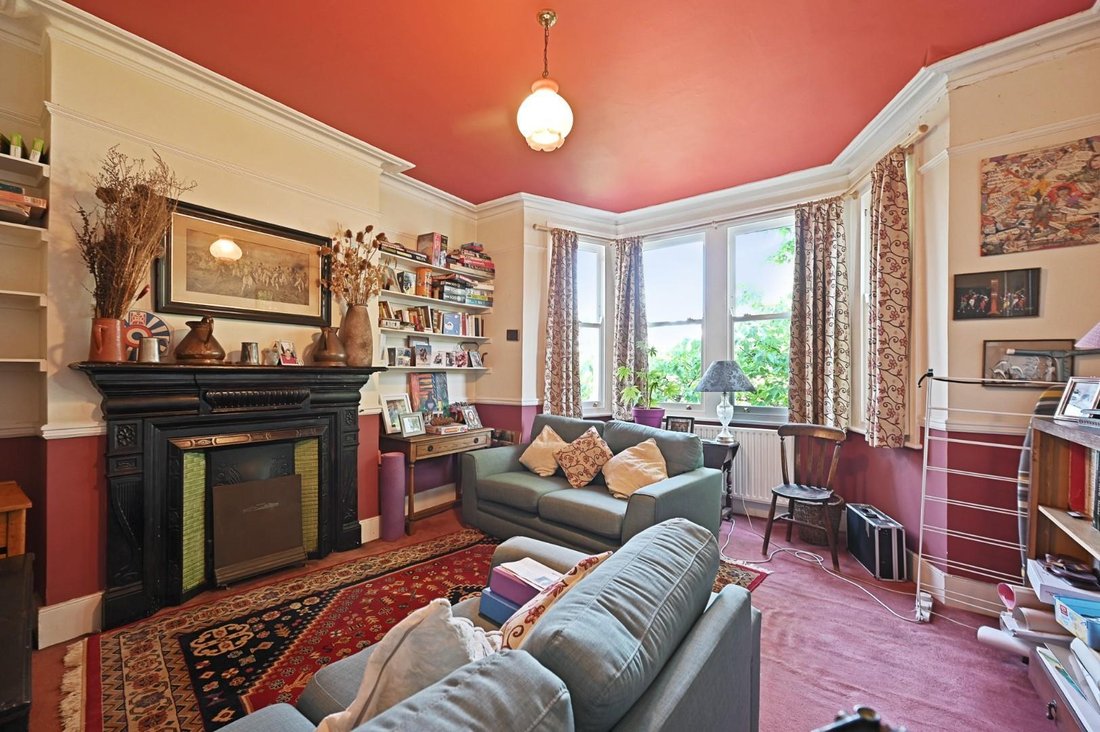House in West Acton, Ealing, England 2 - 18377682