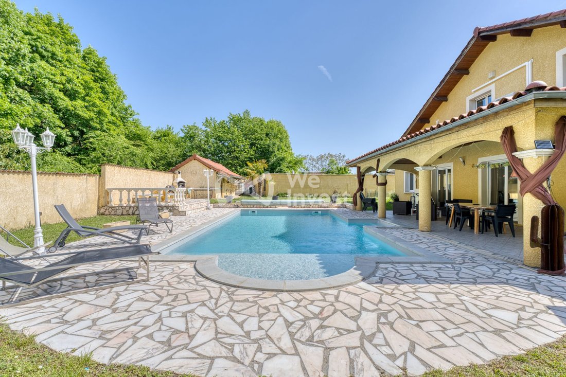 House in Proche Couronne, Charvieu-Chavagneux, France 3 - 17815570