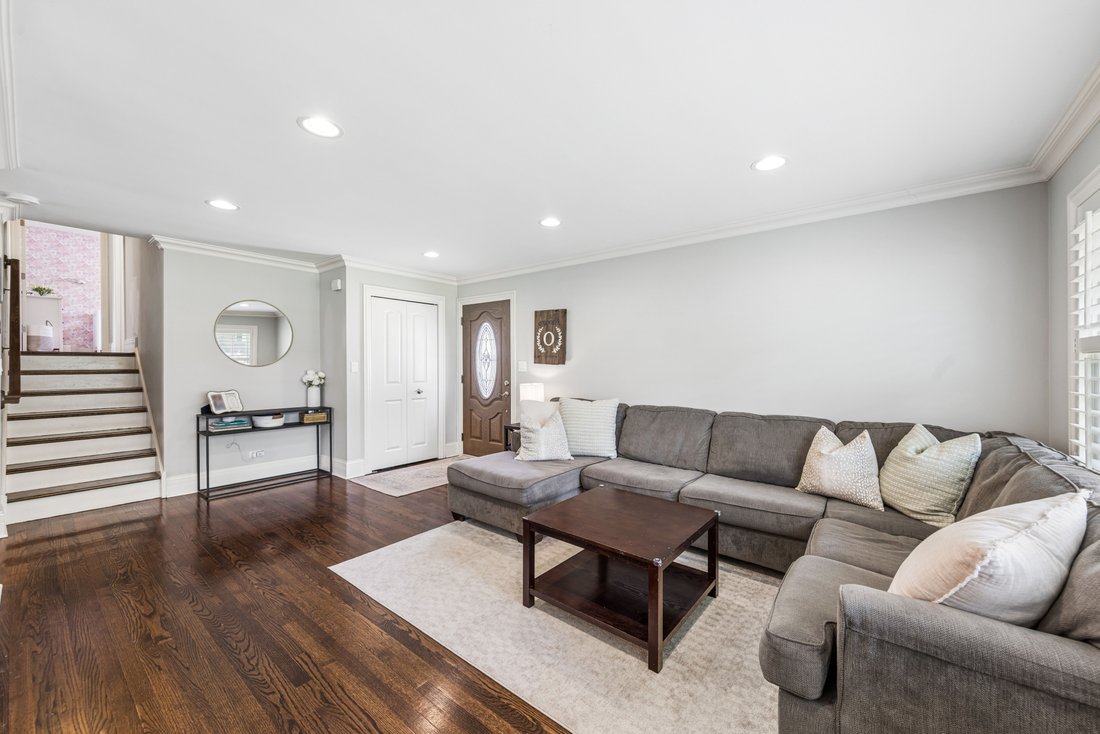 House in Downers Grove, Illinois, United States 4 - 18374327
