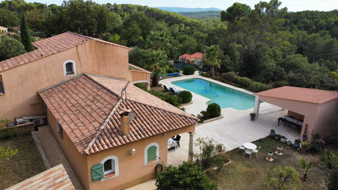 Villa in Flayosc, Provence-Alpes-Côte d'Azur, France 1 - 18374532