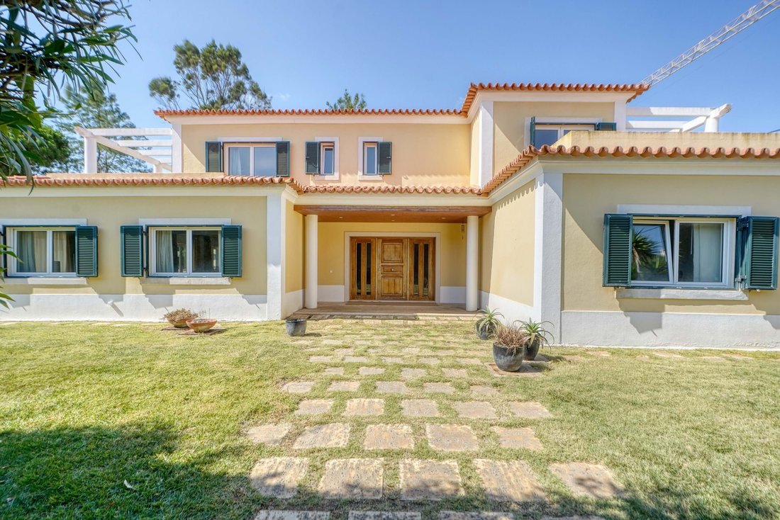Villa in Cascais e Estoril, Lisbon, Portugal 1 - 18378839