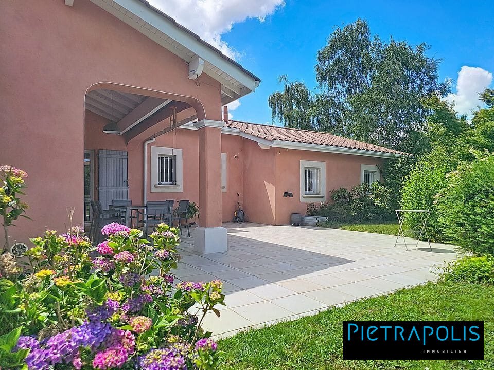 Villa in Yvours, Irigny, France 5 - 17362701