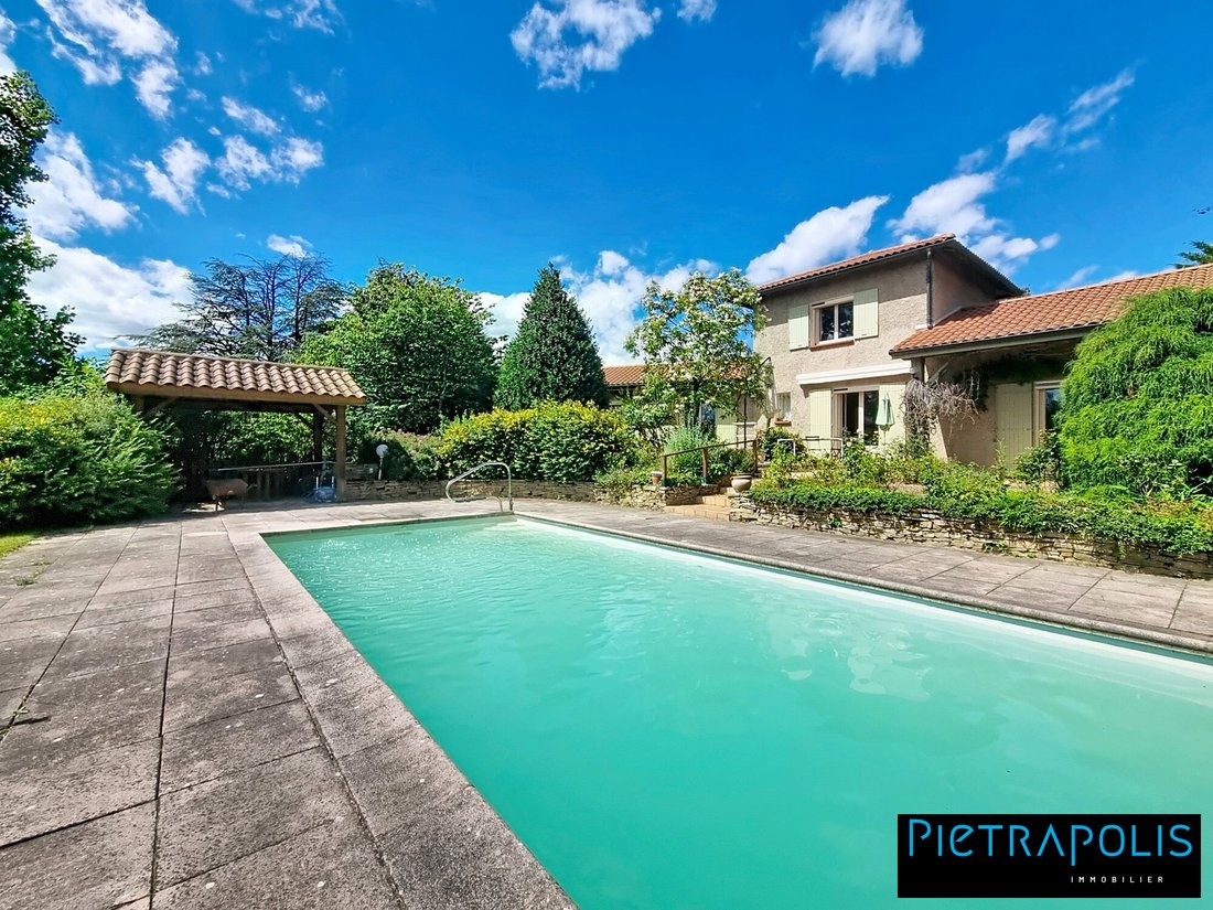 Haus in Sainte-Consorce, Auvergne-Rhone-Alpen, Frankreich 1 - 18385646