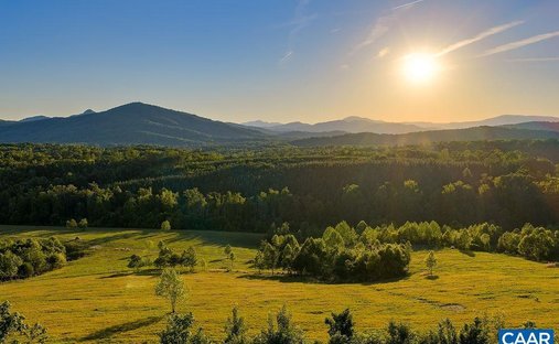 Azienda agricola a Faber, Virginia, Stati Uniti 1