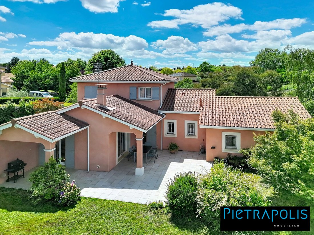 Villa in Yvours, Irigny, France 1 - 17362701
