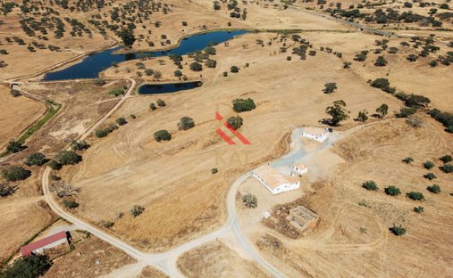 Terreno en Santa Clara-a-Nova, Distrito de Beja, Portugal 1