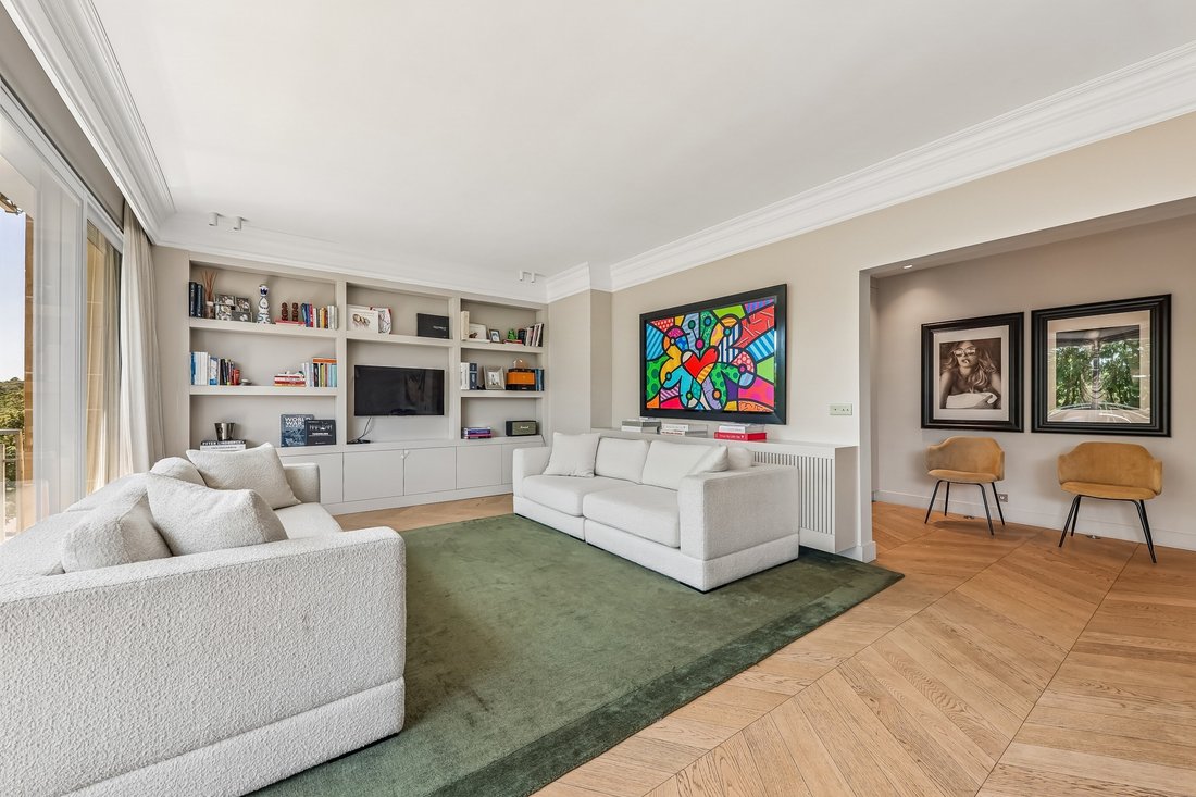 Apartment in La Plaine des Sablons, Neuilly-sur-Seine, France 3 - 18384743