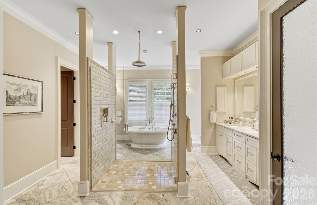 House in Laurel Park, North Carolina, United States 5 - 18373395