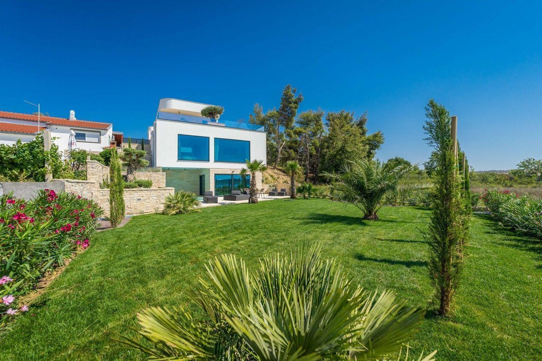 Villa in Opcina Razanac, Zadar County, Croatia 2 - 18380860
