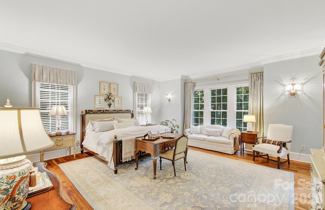 House in Laurel Park, North Carolina, United States 4 - 18373395