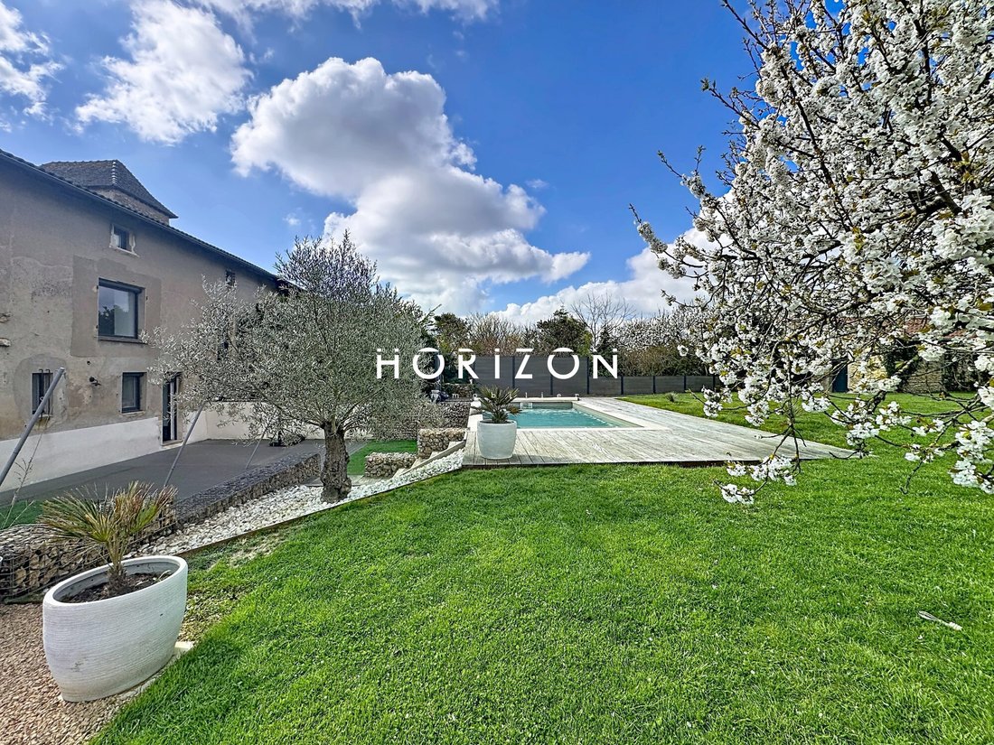 House in Sance, Bourgogne – Franche-Comté, France 1 - 17525611