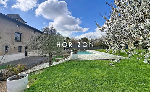 House in Sance, Bourgogne – Franche-Comté, France 1