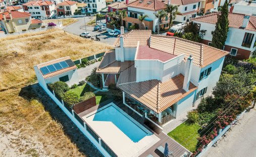 House in Sesimbra (Castelo), Setubal, Portugal 1