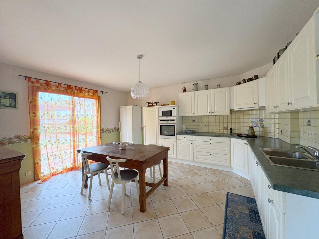 House in Brehal, Normandy, France 4 - 16665361