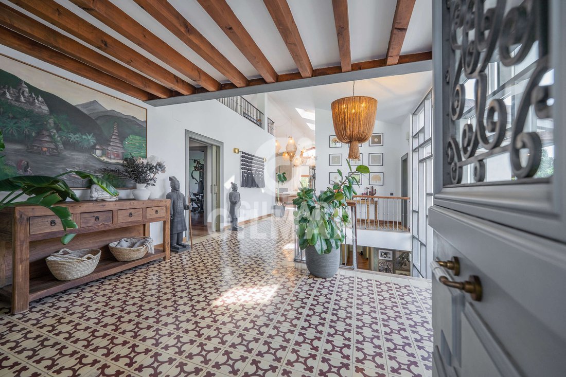Villa in San Sebastián de los Reyes, Comunidad de Madrid, Spain 1 - 18378135