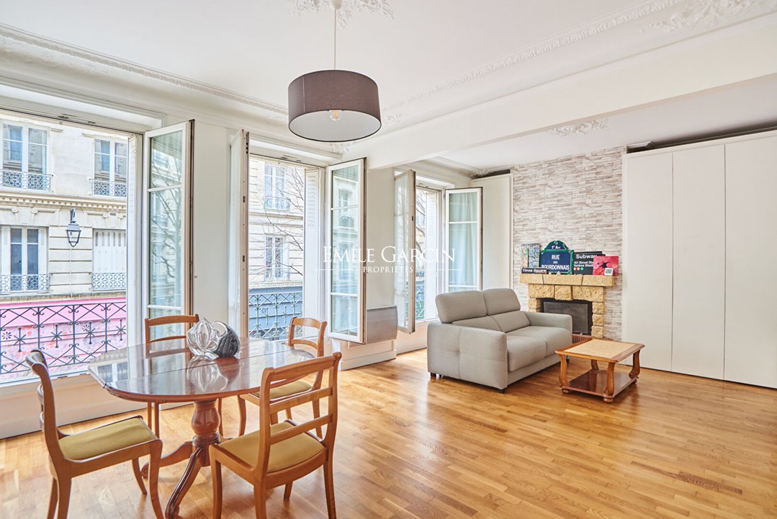 Apartment in Saint Gervais, Paris 4e Arrondissement, Paris 2 - 17304853