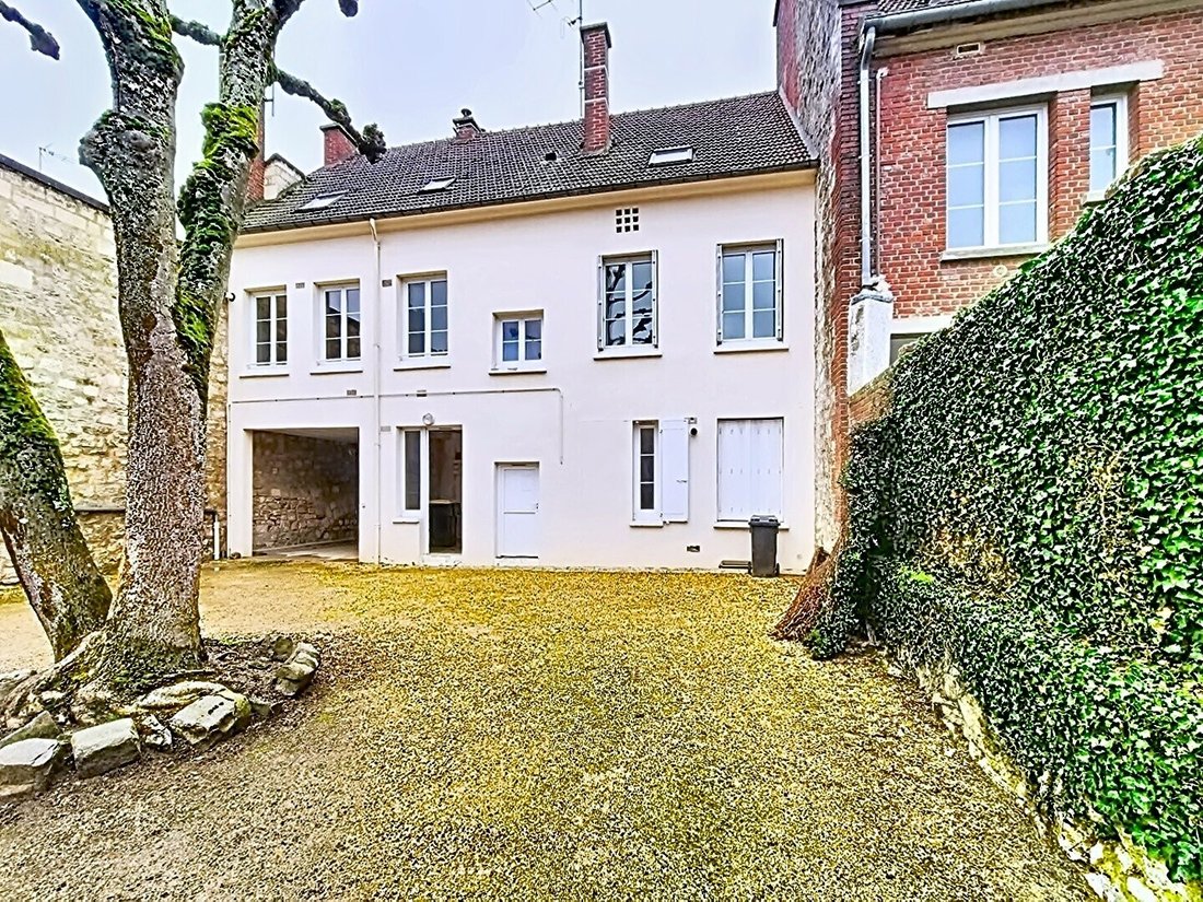 Geresmes-Bouillant, Crepy-en-Valois, France 1 - 18073637