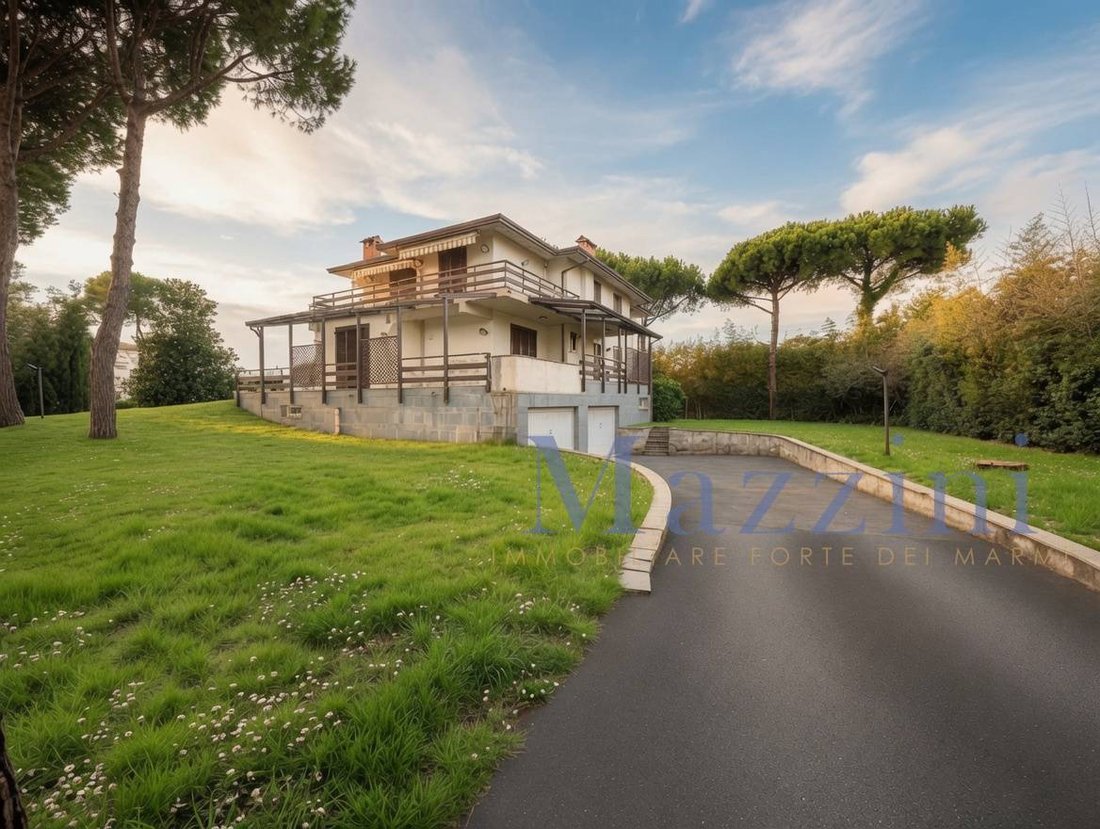 Villa in Ronchi, Massa, Italy 2 - 18384384
