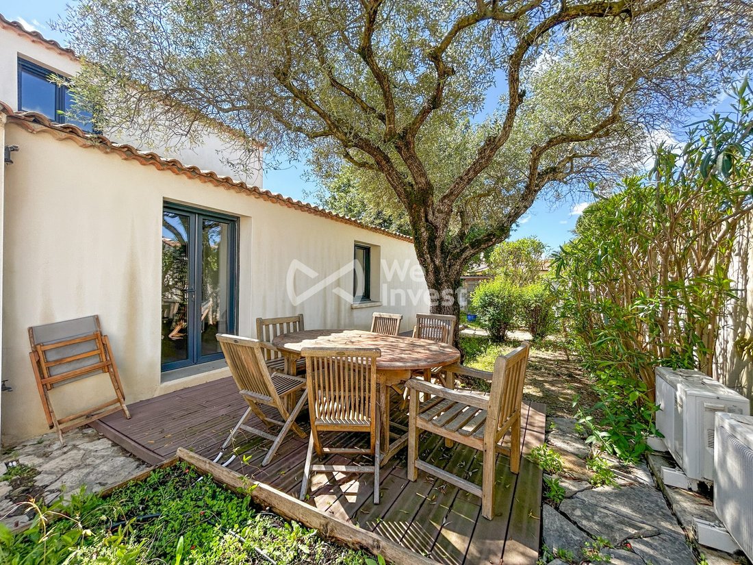 Villa in Saint-Aunes, Occitania, France 4 - 17857222