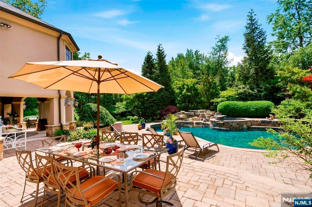 House in Saddle River, New Jersey, United States 3 - 18374895