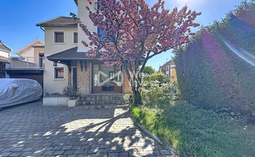 House in Plateau-Grèves-Europe-Gare du Stade-Fossés Jean, Colombes, France 1