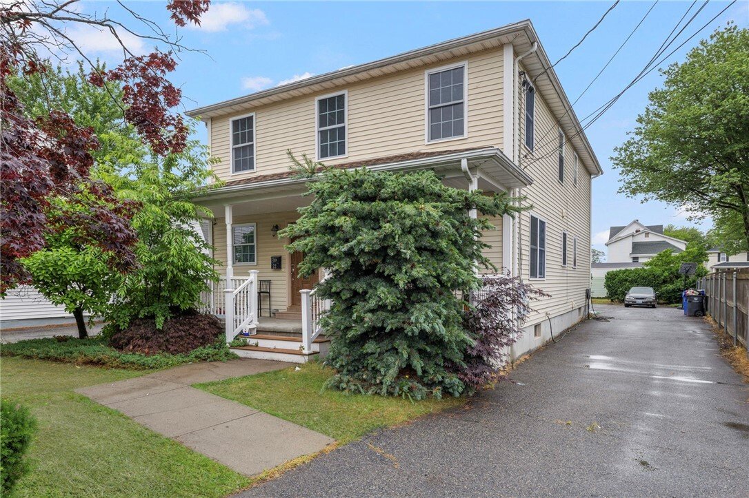 Pawtucket, Rhode Island, United States 1 - 18377963